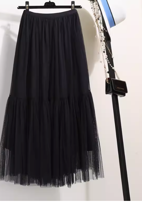 大人のチュールスカート