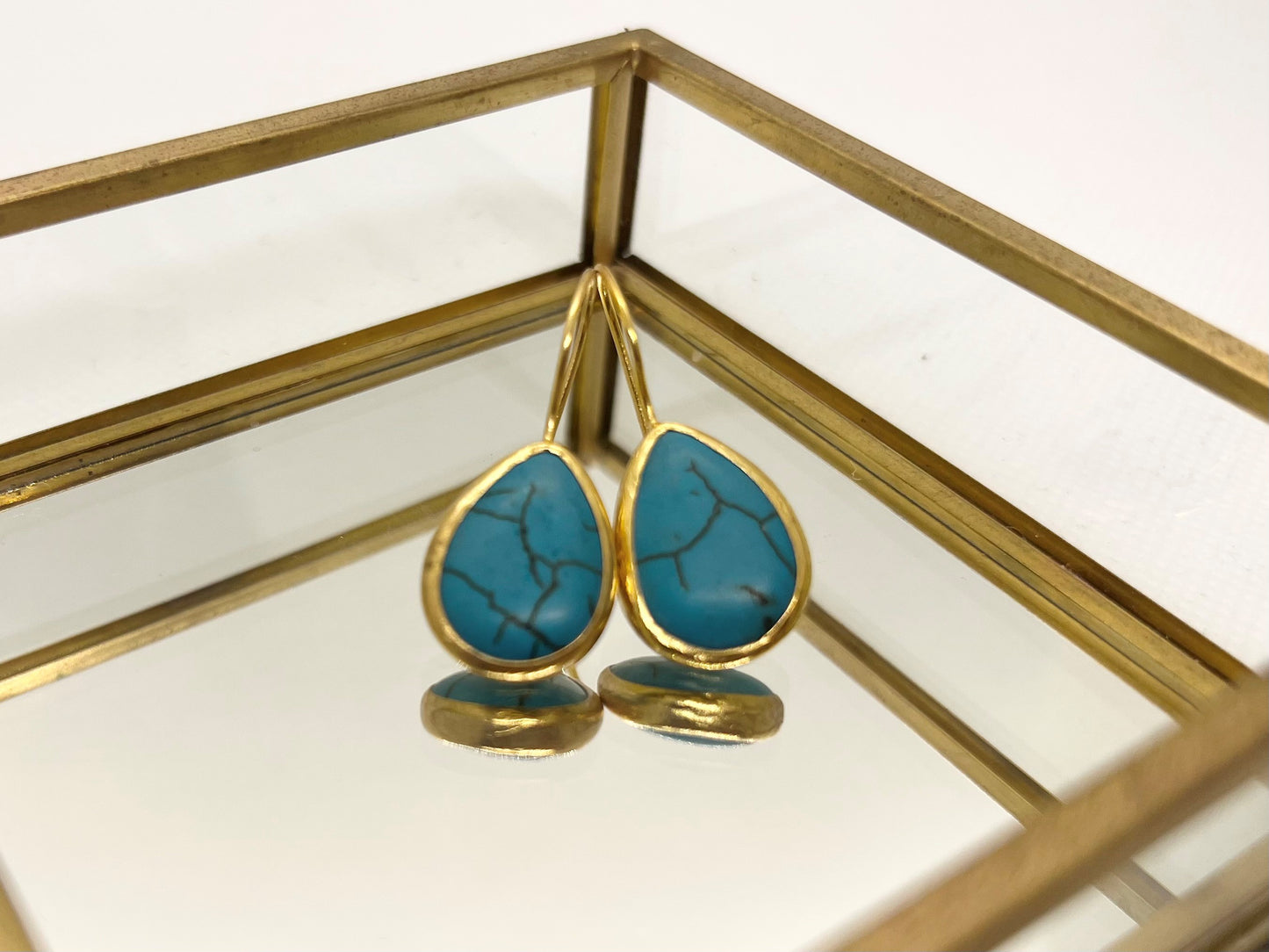 oval stone ピアス ターコイズ