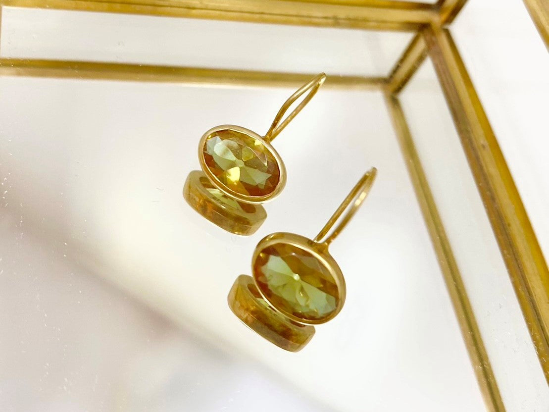 hydro oval stone ピアス