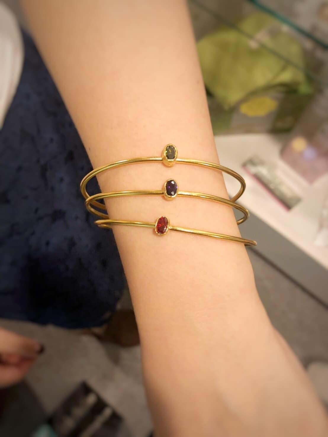 small stoneブレスレット